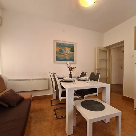 Fuer 4 Personen Ca 64 Qm In Pula, Istrien Istrische Riviera Apartment *